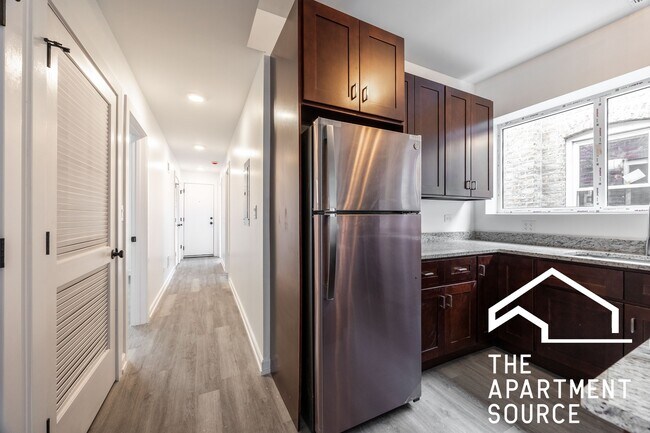 Photo - 1014 N Hamlin Ave Unidad 2