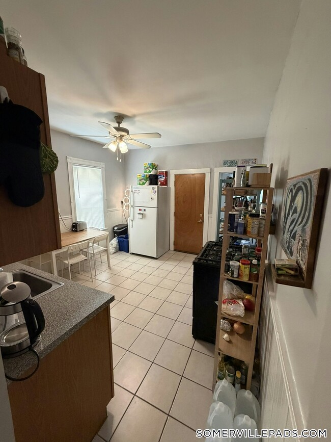 81 Newbury St Unit 2