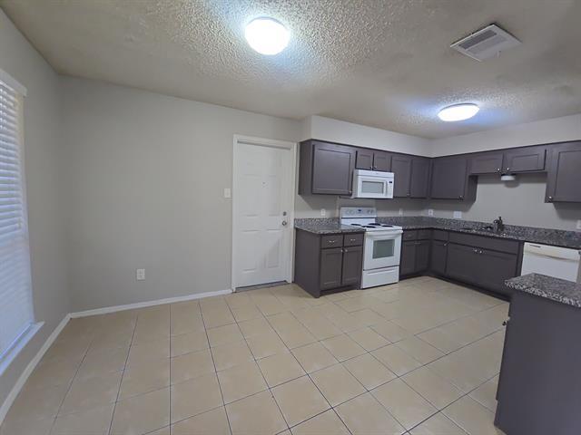 Photo - 6620 Lyndale Dr