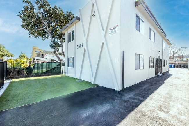 Building Photo - 5406 Blackwelder St Unit 3 Rental