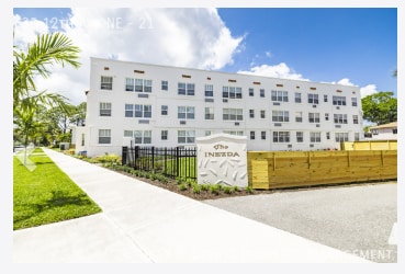Building Photo - 635 12th Ave NE Unit 21 Rental