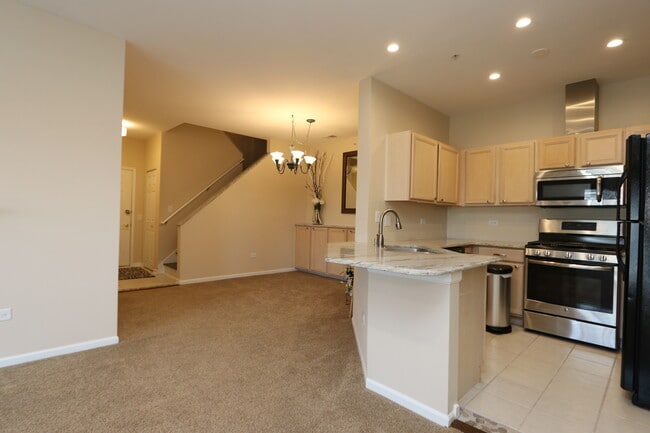 Photo - 3333 Stratford Ct Unit 3E