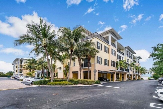 Building Photo - 3120 E Latitude Cir Unit 101s