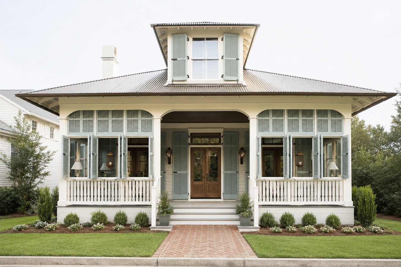 Photo - 215 Cook St