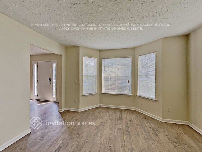 Photo - 2802 Crestworth Ln