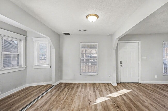 Photo - Beautiful 2 Bedroom 1 Bathroom house in Kansas City!