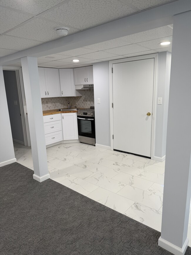 Photo - 105 Mohawk Ave