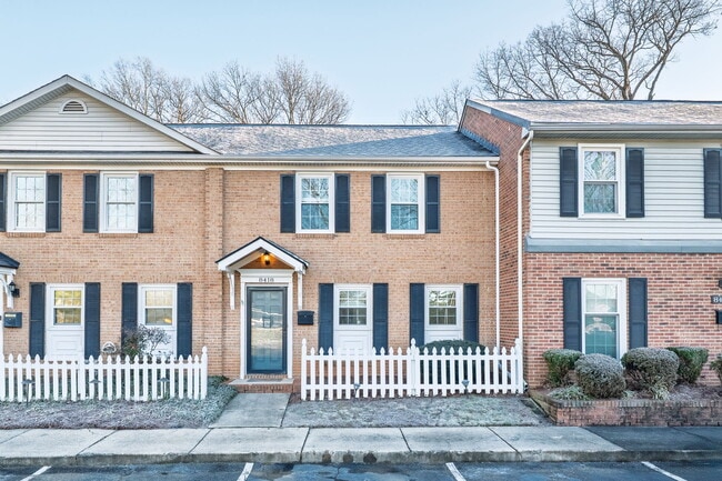 Building Photo - 8418 Knights Bridge Rd