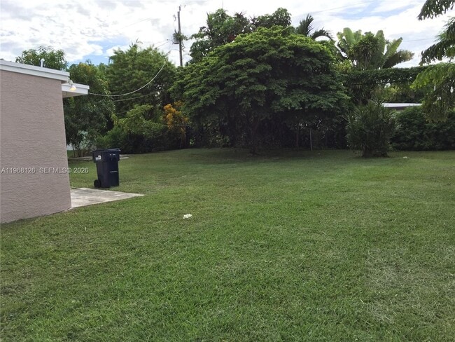 Photo - 4700 SW 97th Ave