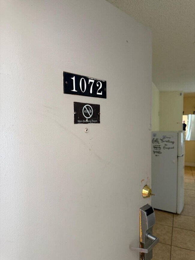 Photo - Best Deal in the Area! Newly renovated studio apartments - all utilities included! Unit 1072