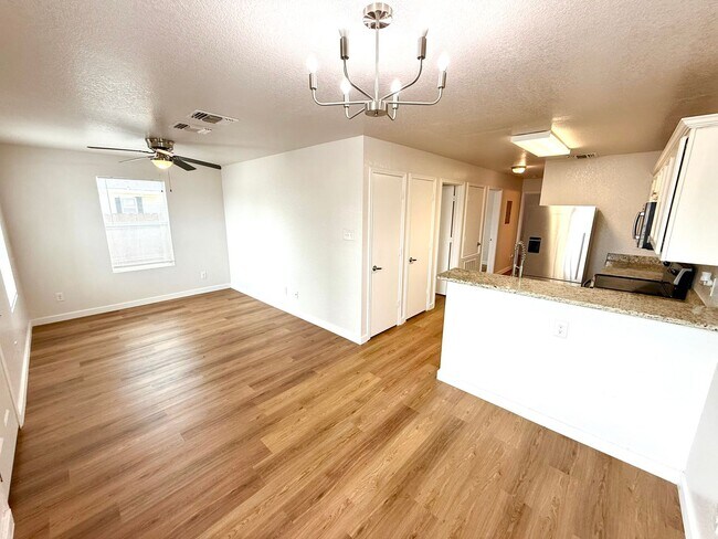 Photo - 1627 N Navidad St Unit 101