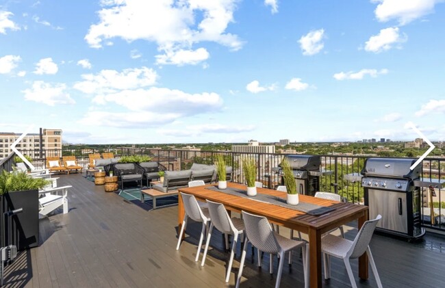 Photo - 6805 N Sheridan Rd Unit 312