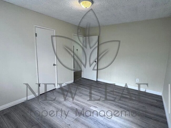 Photo - 10954 Pipeline Ave Unit B