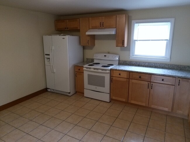 Photo - 121 King Philip Rd