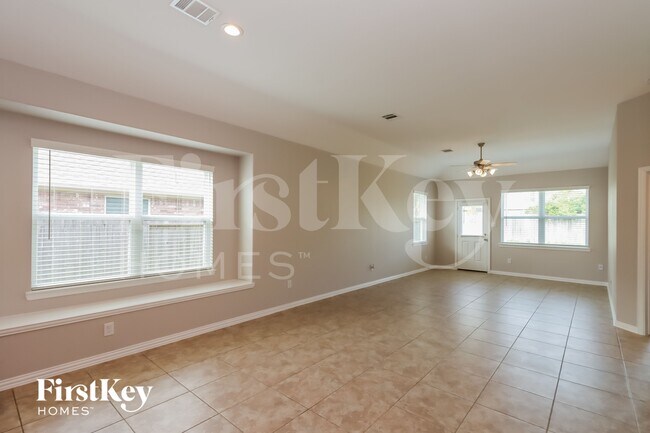 Photo - 131 Brazos Dr