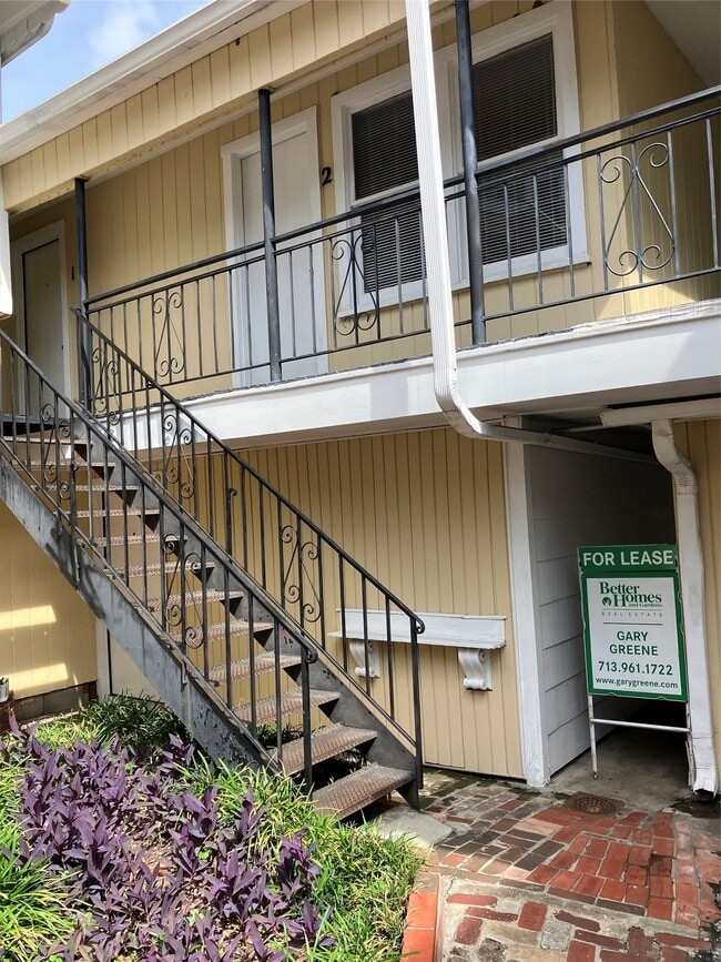 Photo - 307 Stratford St Unit 2