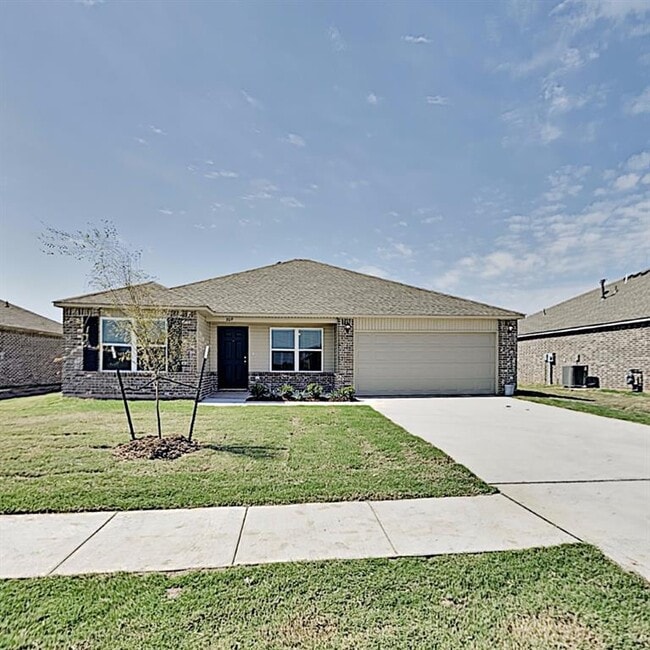 Building Photo - 309 Blue Dr