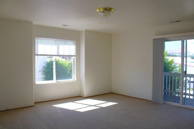 Photo - 1225 McKittrick St Unit 4