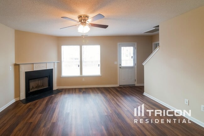 Photo - 216 Meyer Ln