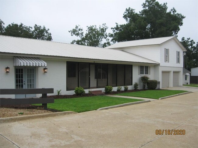 Building Photo - 2440 US Hwy 41 Rental