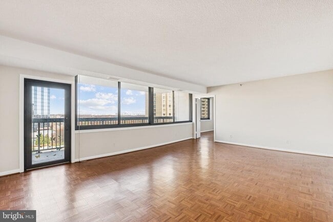 Photo - 3709 S George Mason Dr Apartment Unit 1105