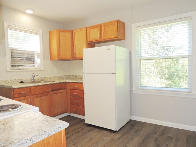 Photo - 3 Bed - 1 Bath Cape Cod for Rent!