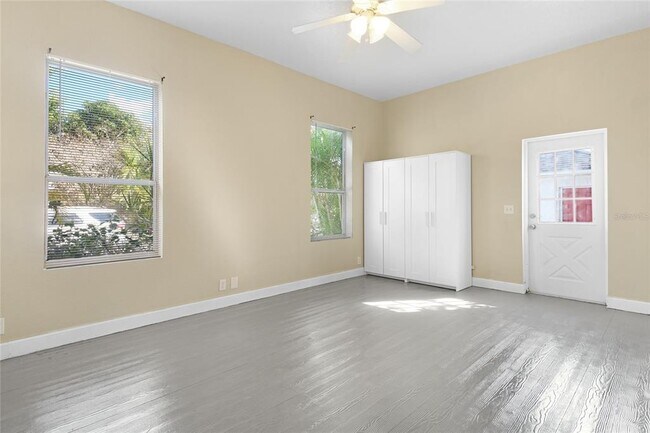 Photo - 704 Grape Ave