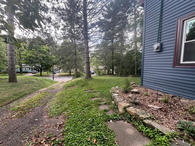 Photo - 816 Brown St