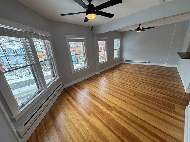 Photo - 741 Manitou Ave