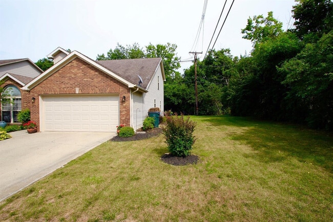 Photo - 897 Henderson Dr