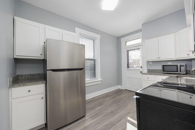 Photo - 341 E Sycamore St Unidad 341