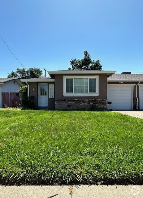 Building Photo - Charming 2-Bedroom, 1-Bathroom in Sacramento! Rental