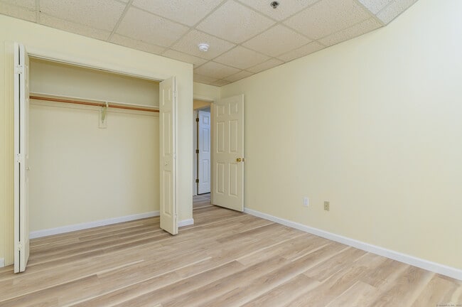 Photo - 102 Judd Square Unidad 102