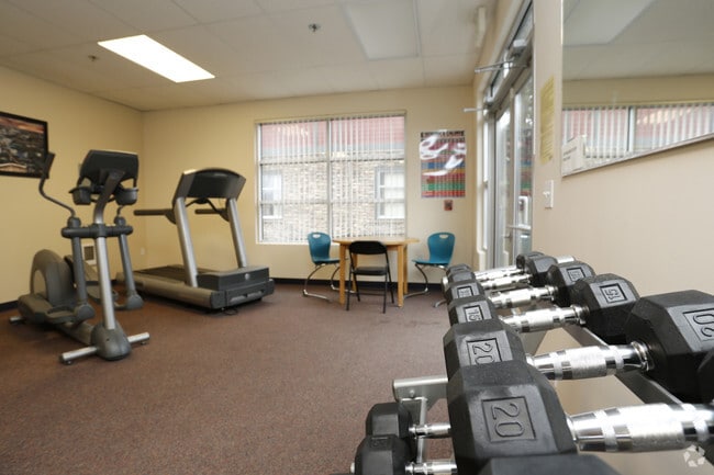 Tabor Pointe Apartments
