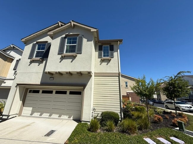 Photo - Wallis Ranch Gated Community 3 Bed + Loft / 2.5 Bath Two Story, Community Pool, Gym, small pets OK