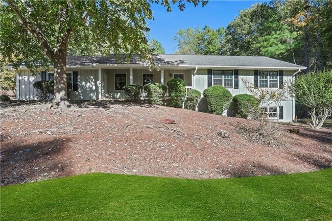 Photo - 4684 Ben Hill Dr