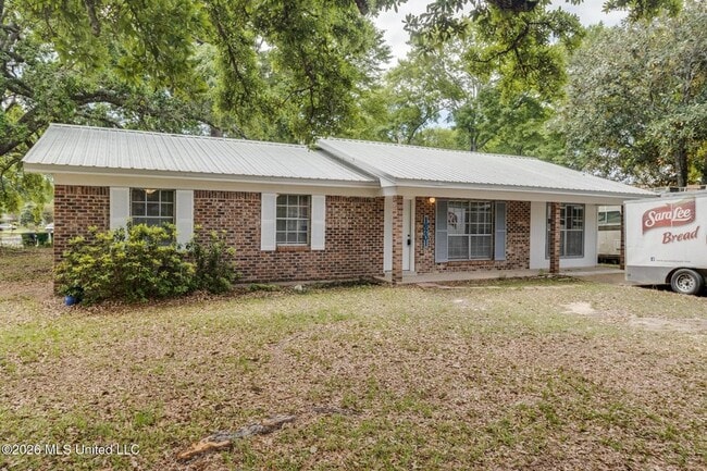 Building Photo - 16201 Cervantes Ct