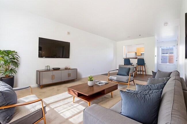 Photo - Palmer Court Apartments