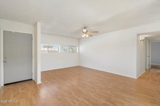 Photo - 2673 E Oakleaf Dr