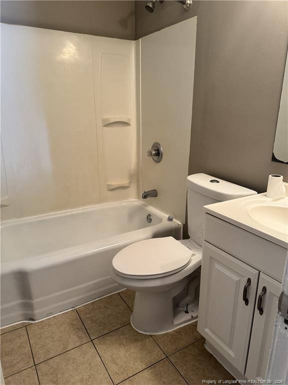 Photo - 1922 King George Dr