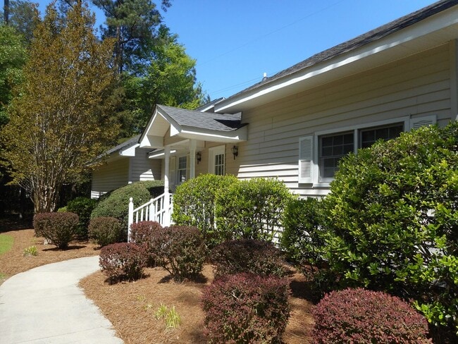 Photo - Lake Front 2-Bedroom Home on Beautiful Lake Wylie with a Dock and Boat Lift