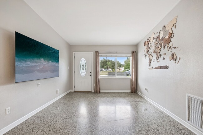 Photo - 3218 Carnine Dr