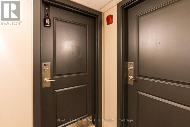Photo - 427 Aberdeen Ave Unit 102