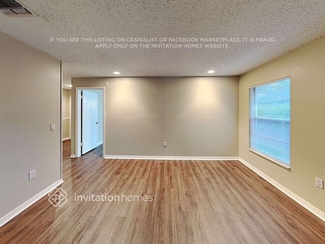 Photo - 6916 Sugarbush Dr