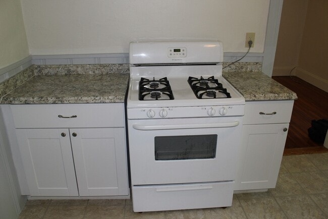 Photo - 124 Dunham St Unidad 1