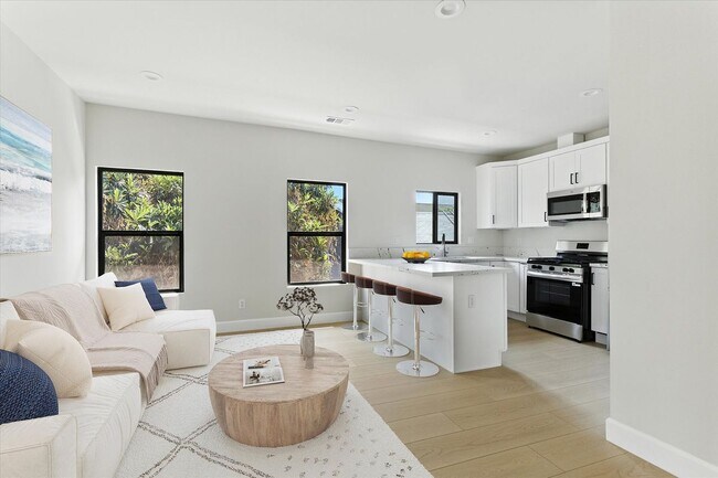 Photo - 1172 N Wilton Pl