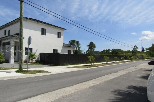 Photo - 11998 SW 232nd St