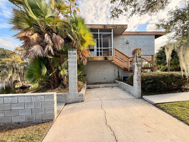 160 N Lakeview Dr Unidad 1