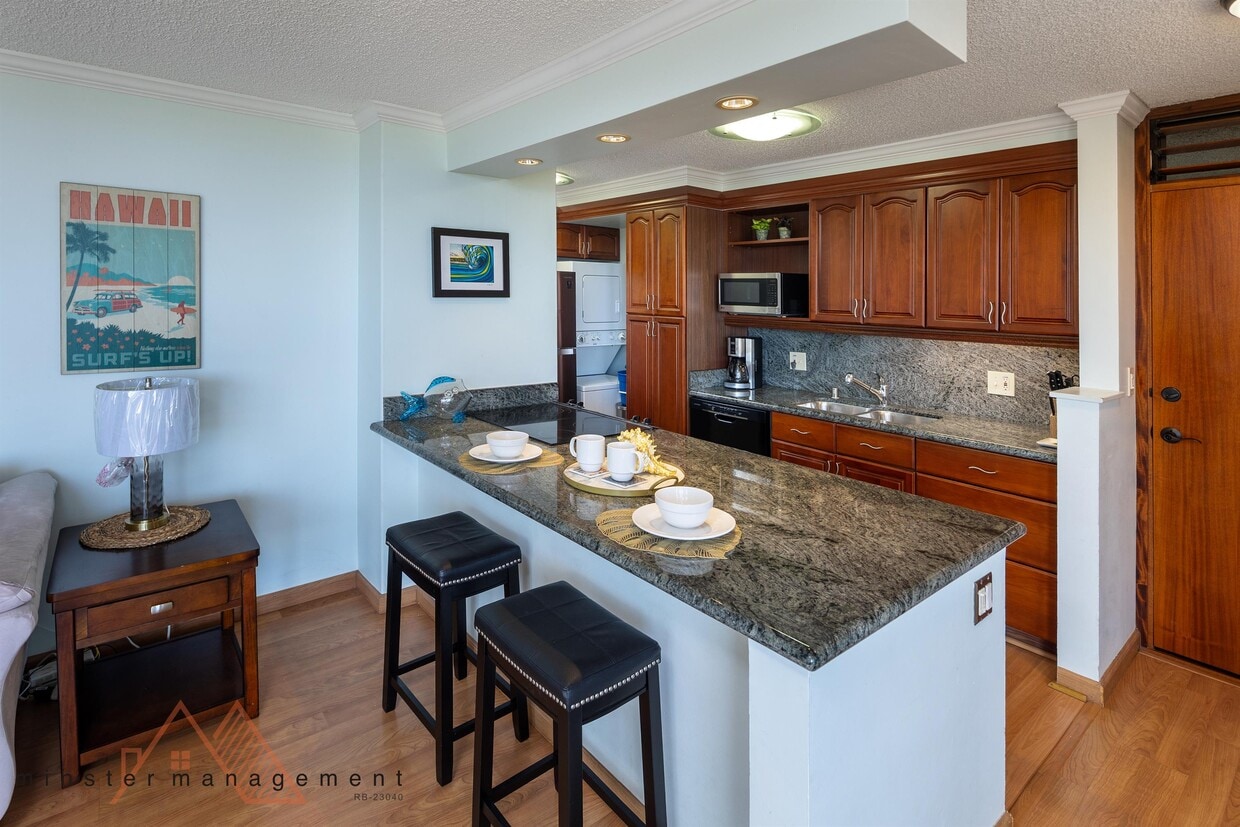 Photo - 2600 Pualani Way (Honolulu, HI)