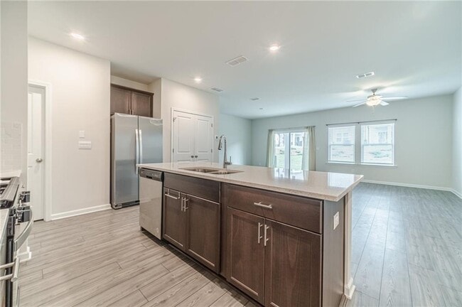 Photo - 1412 Villageside Ct